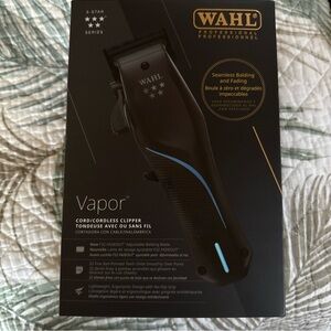 Wahl Vapor Cord/Cordless Clipper - Black and Blue